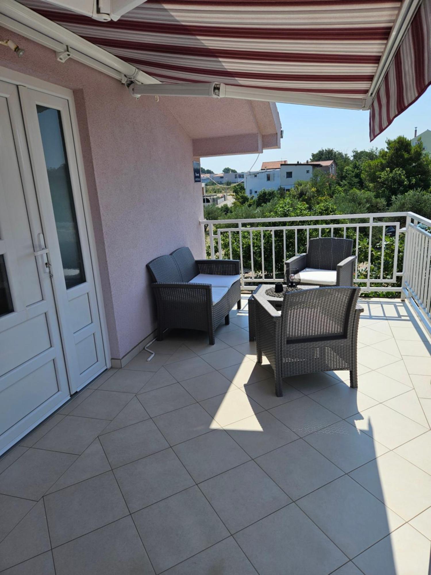 Apartment Vip Pirovac Exterior photo